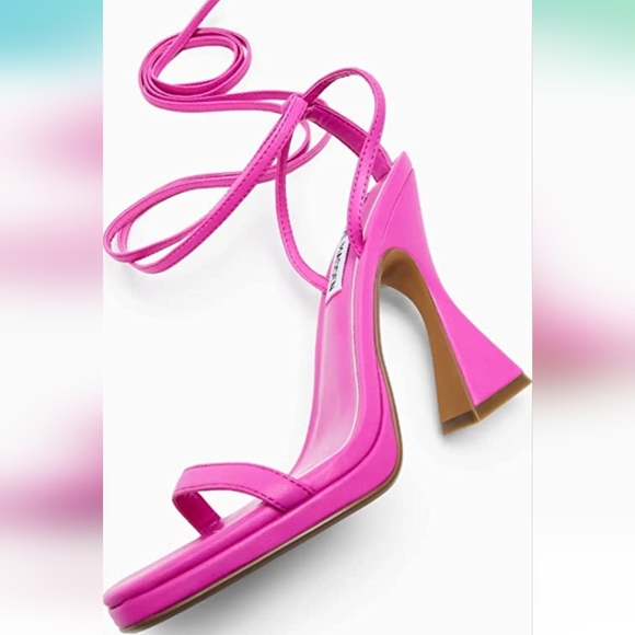 Steve Madden fuschia Lafayette heeled sandals - Picture 3 of 4